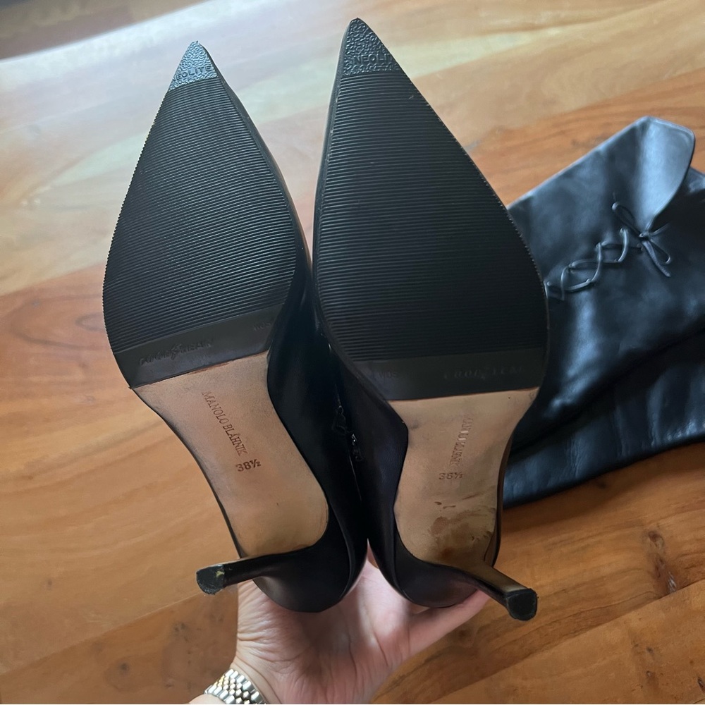 Manolo Blahnik Over the Knee Black Leather Boots side lace details size 38.5 - Picture 3 of 10